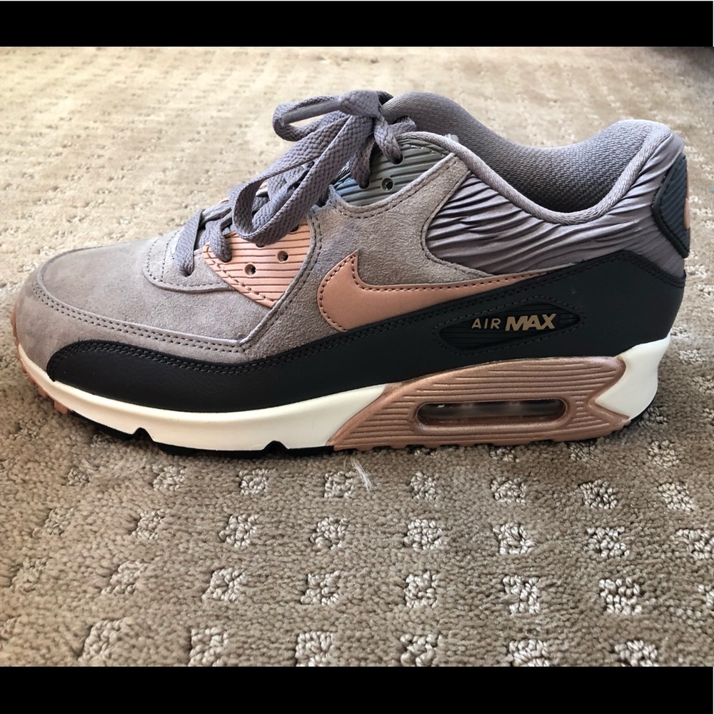 Women’s Nike Air Max